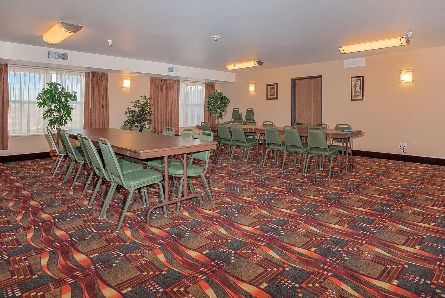 Days Inn By Wyndham Manitou Springs 29/42