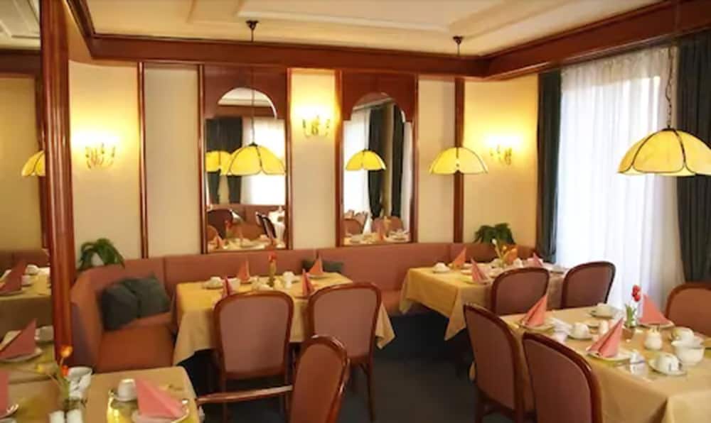 Hotel am Schelztor 19/34