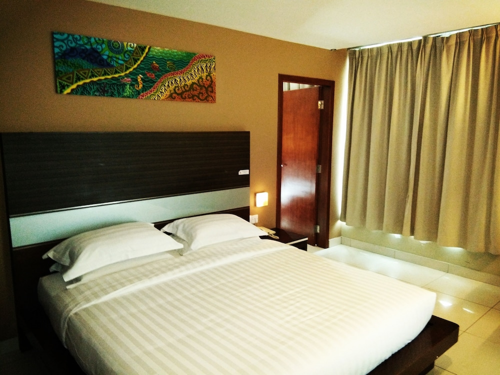 Kinabalu Daya Hotel 17/72