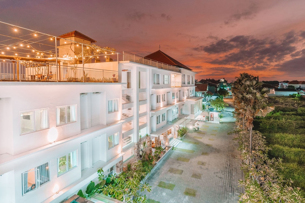 The Salak Hotel 1/45