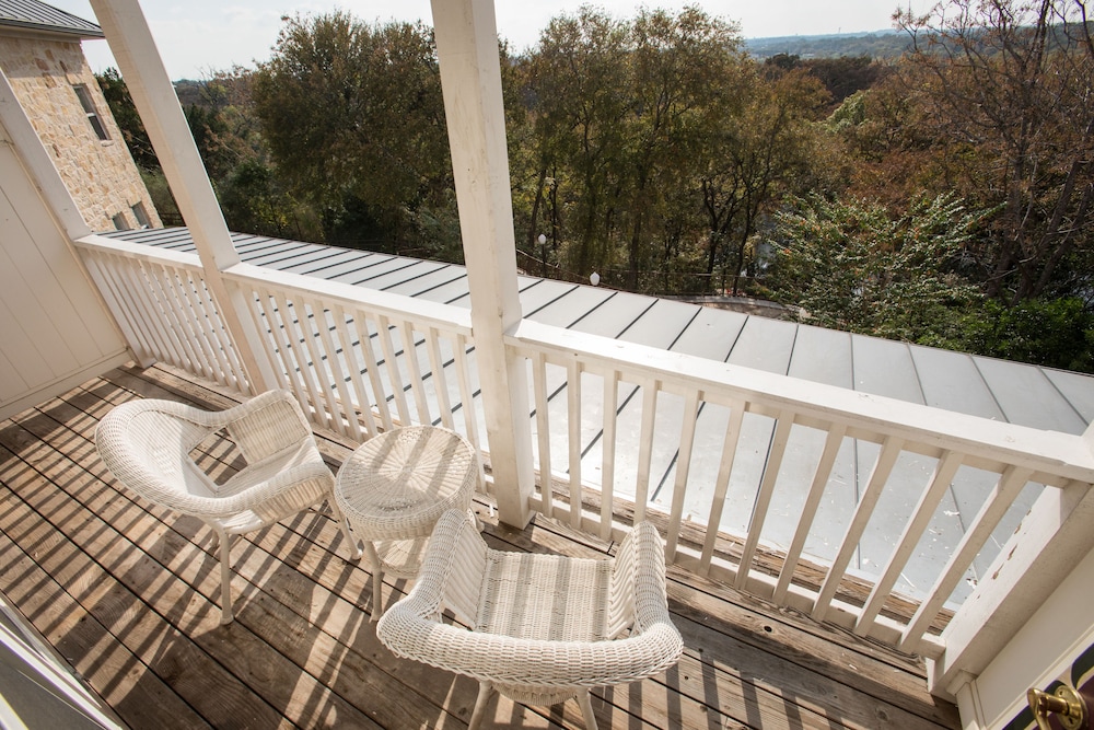 Gruene River Hotel & Retreat 17/50