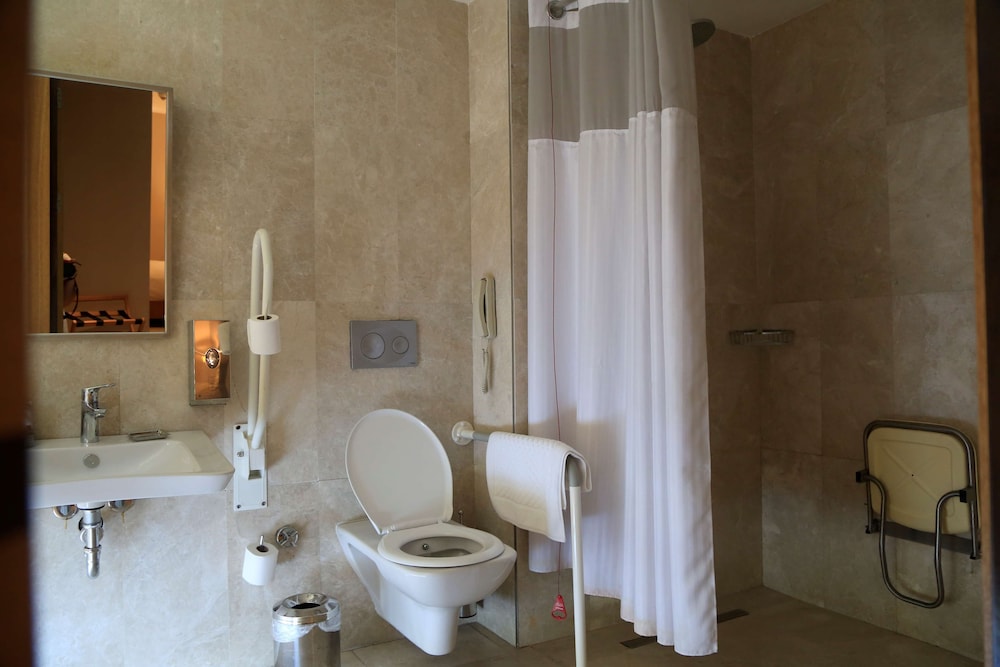 DOUBLETREE BY HILTON HOTEL ISTANBUL - TUZLA 12/54