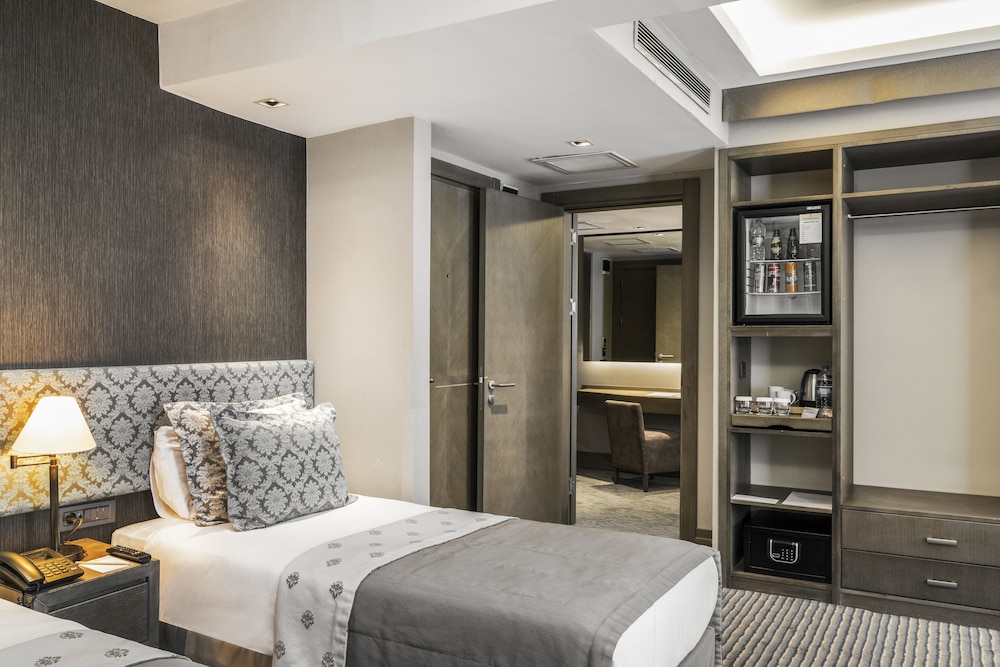 AHC Grand Bazaar Hotel 26/64