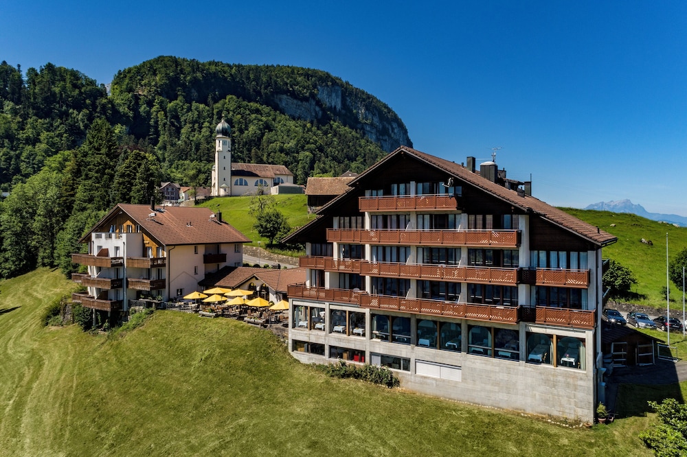 Hotel And Naturhaus Bellevue 1/29