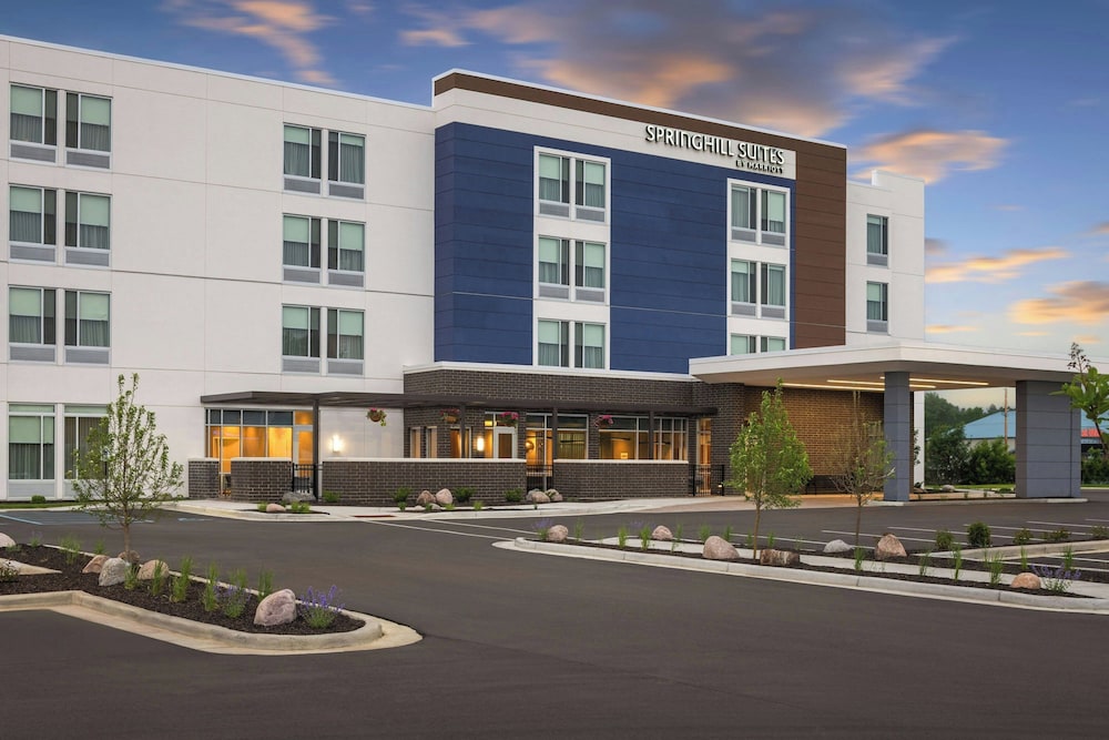 SpringHill Suites by Marriott Eau Claire 18/23