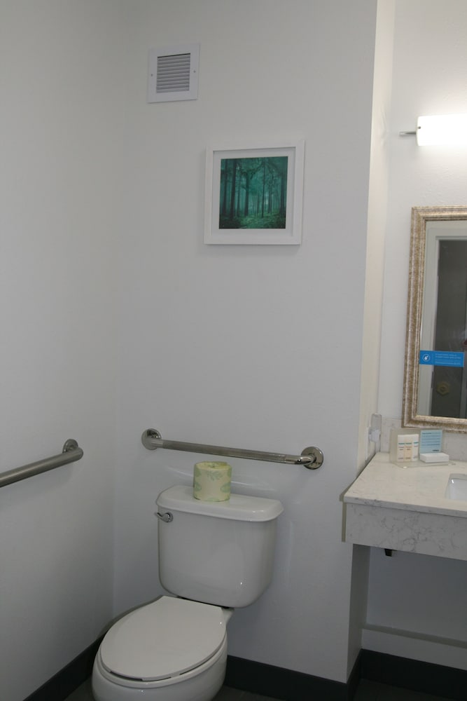 Hampton Inn Clarion 17/31
