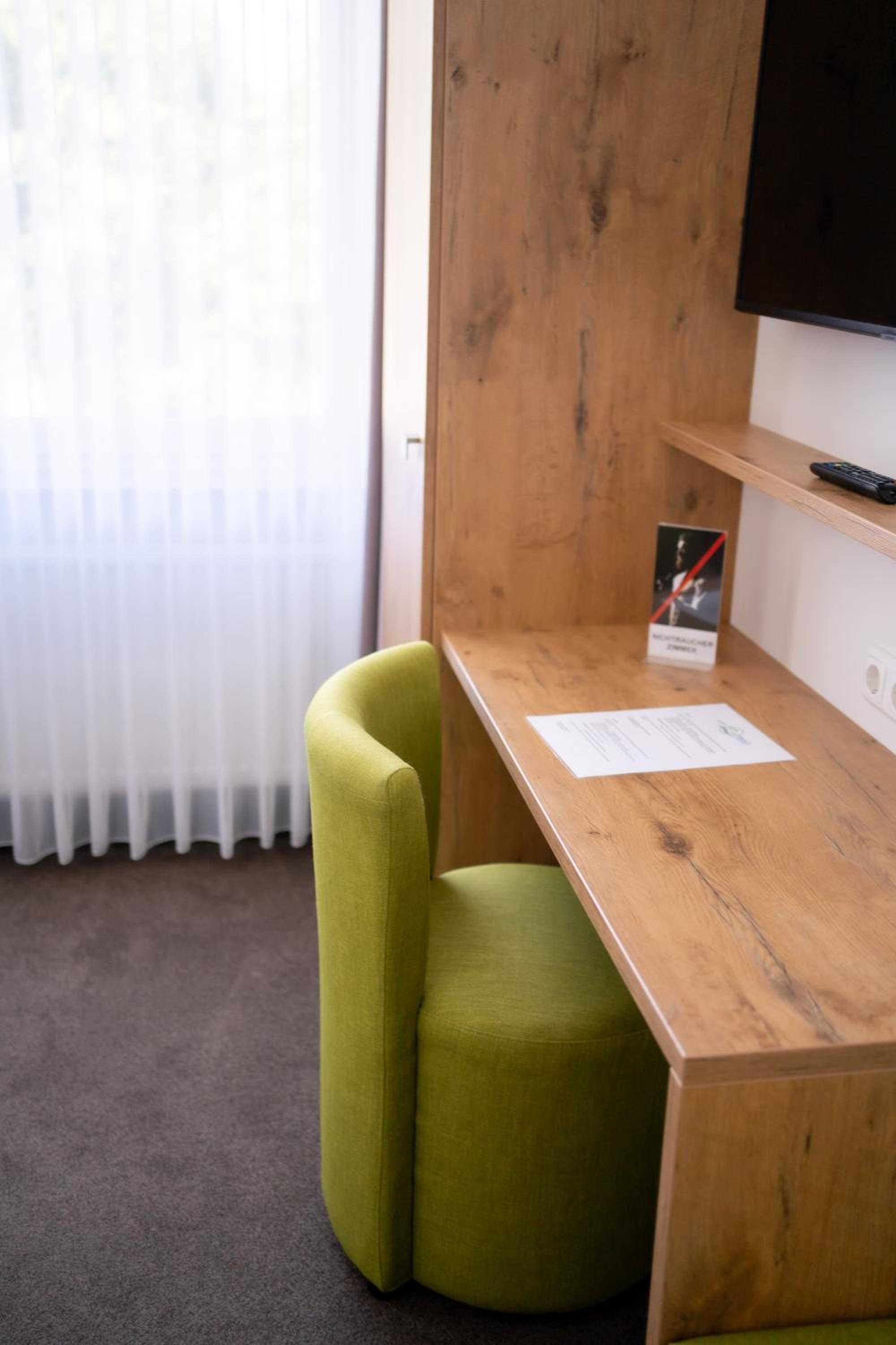 Lahn Hotel 43/58