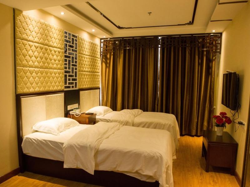 GreenTree Inn Zaozhuang Shanting JinkeGuoji Yijiaren Hotel 39/59