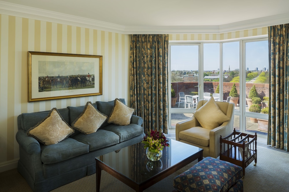 Cheval Thorney Court 39/56