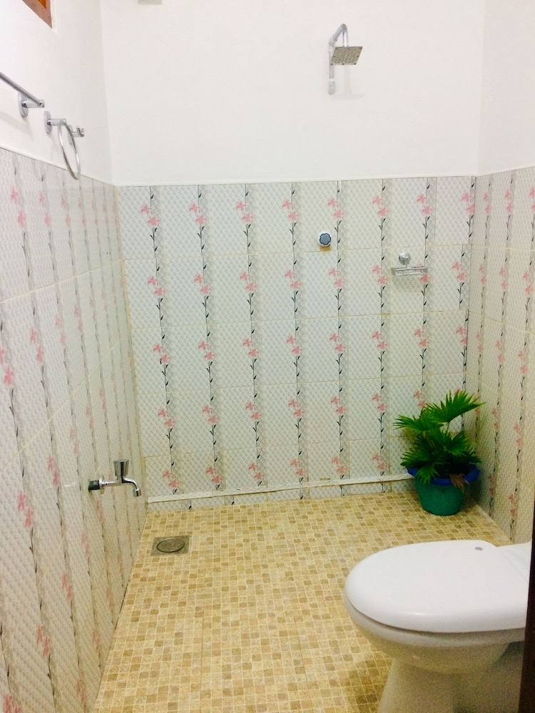 Tropicana Homestay 34/37