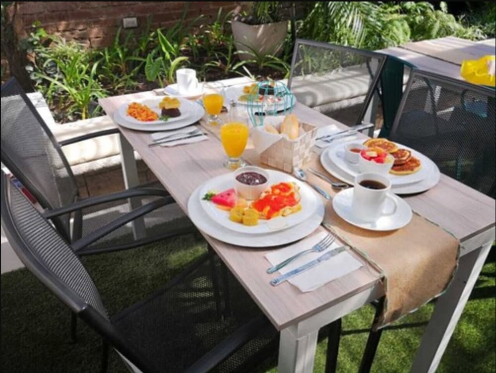Meraki Boutique Hotel 39/42