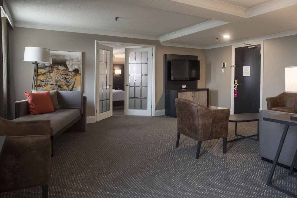 Crowne Plaza Fredericton Lord Beaverbrook 50/74
