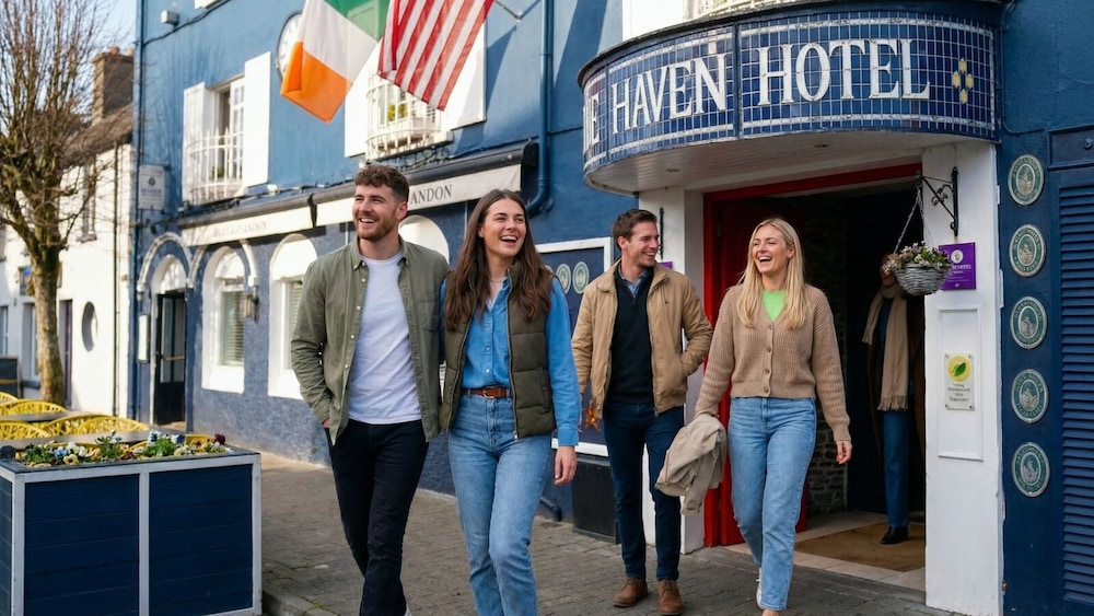 The Blue Haven Hotel 6/61