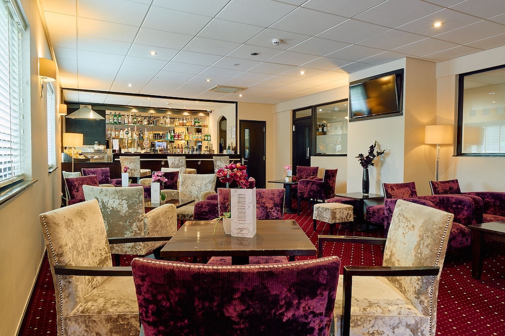 Briar Court Hotel 53/70