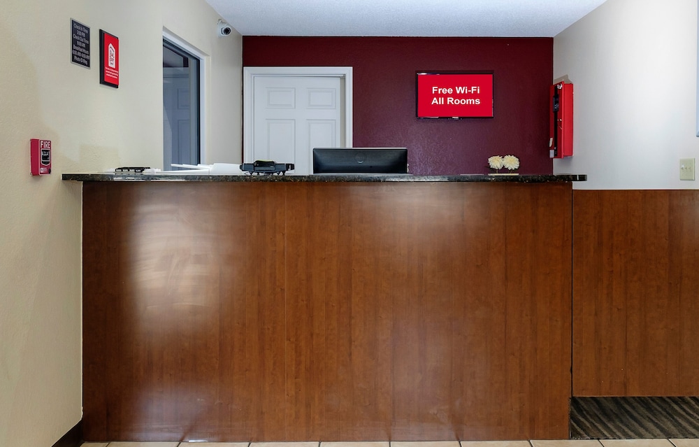 Red Roof Inn Defuniak Springs 7/45