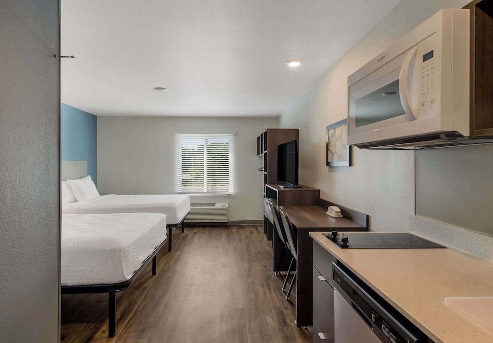 WoodSpring Suites Roanoke 16/27