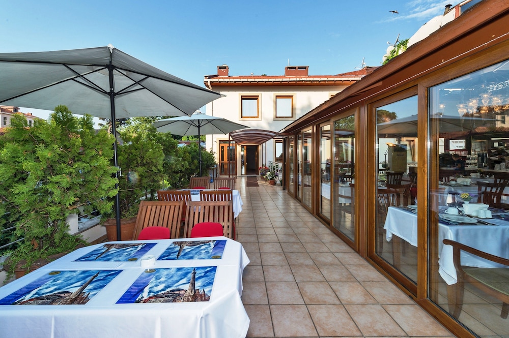 Zeynep Sultan Hotel 10/54