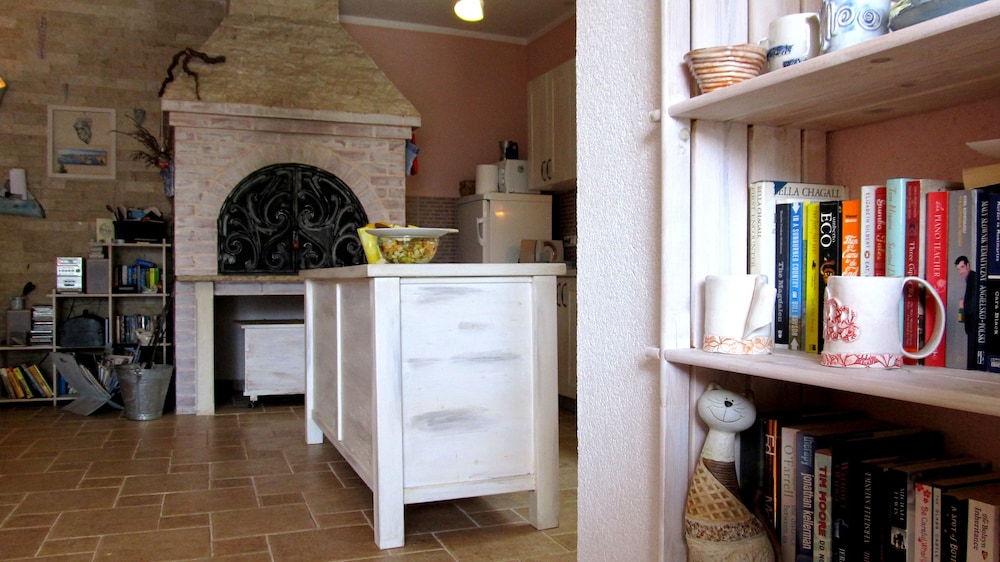 VILLA PAPE 10/50