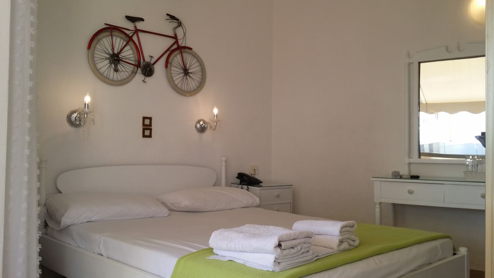 Rachel Hotel 7/36