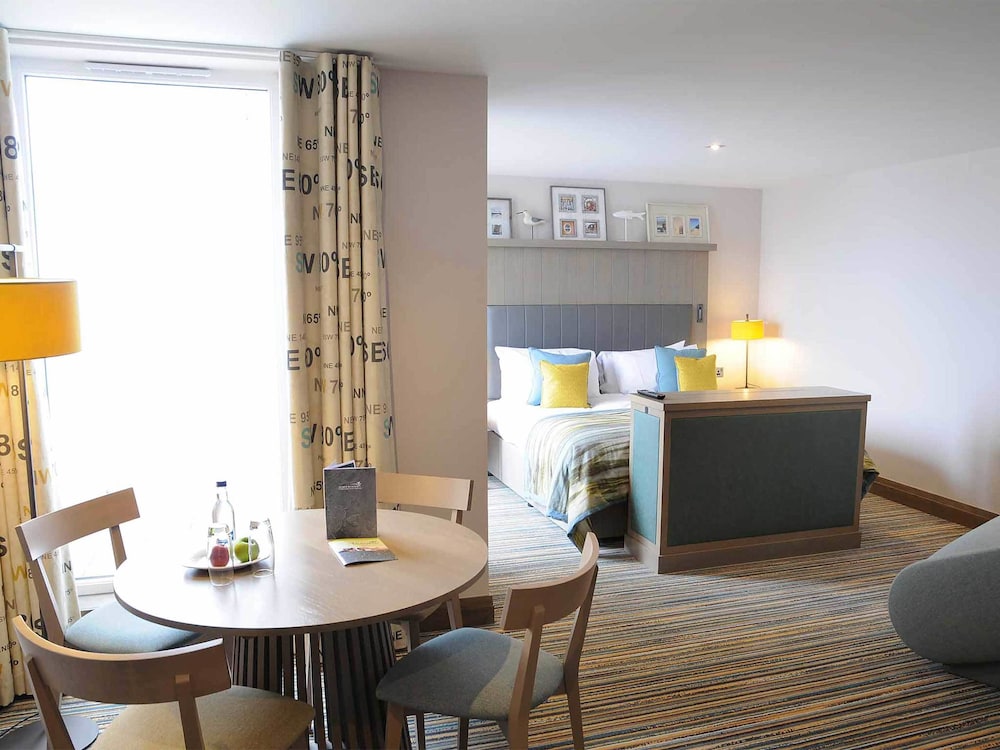 The Waterside Hotel 28/46