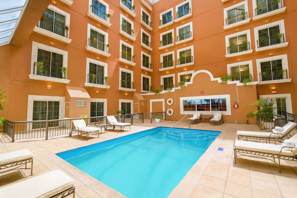 iStay Hotel Ciudad Victoria 48/50