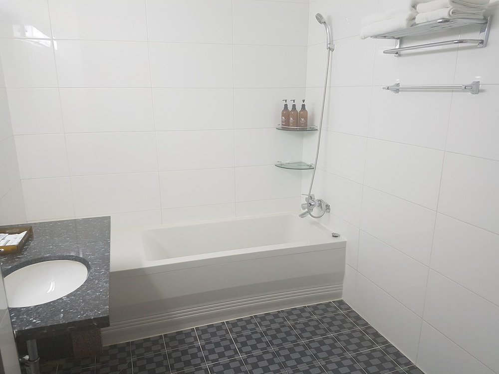 Yeongbin Hotel Youngbin Hotel 24/33