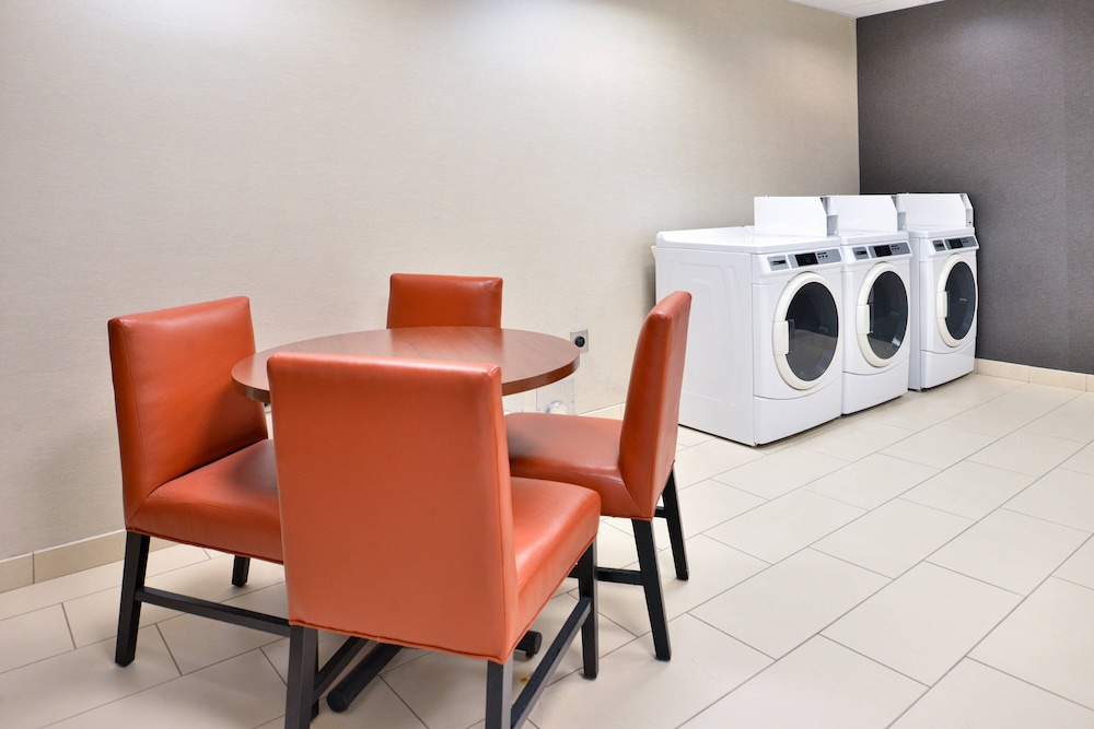 Residence Inn Coralville 42/44