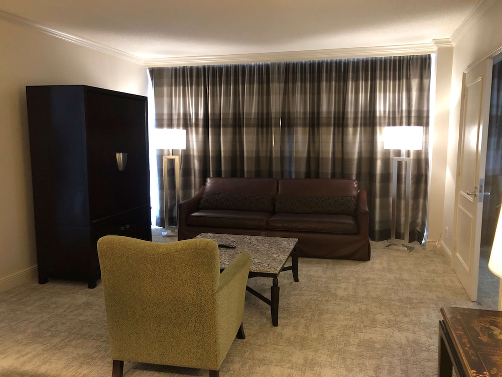 Hilton Houston Post Oak By The Galleria 66/77
