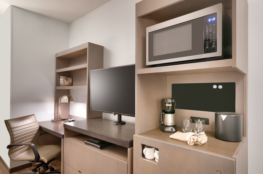 HYATT HOUSE AT ANAHEIM RESORT/CONVENTION CENTER 36/64