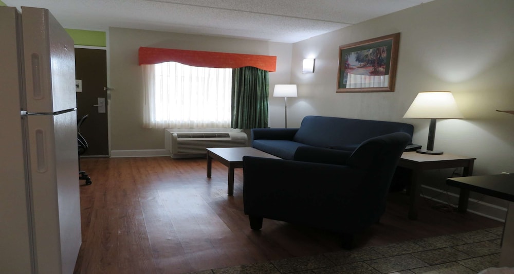 SureStay Plus Hotel by Best Western St Marys Cumberland 25/37
