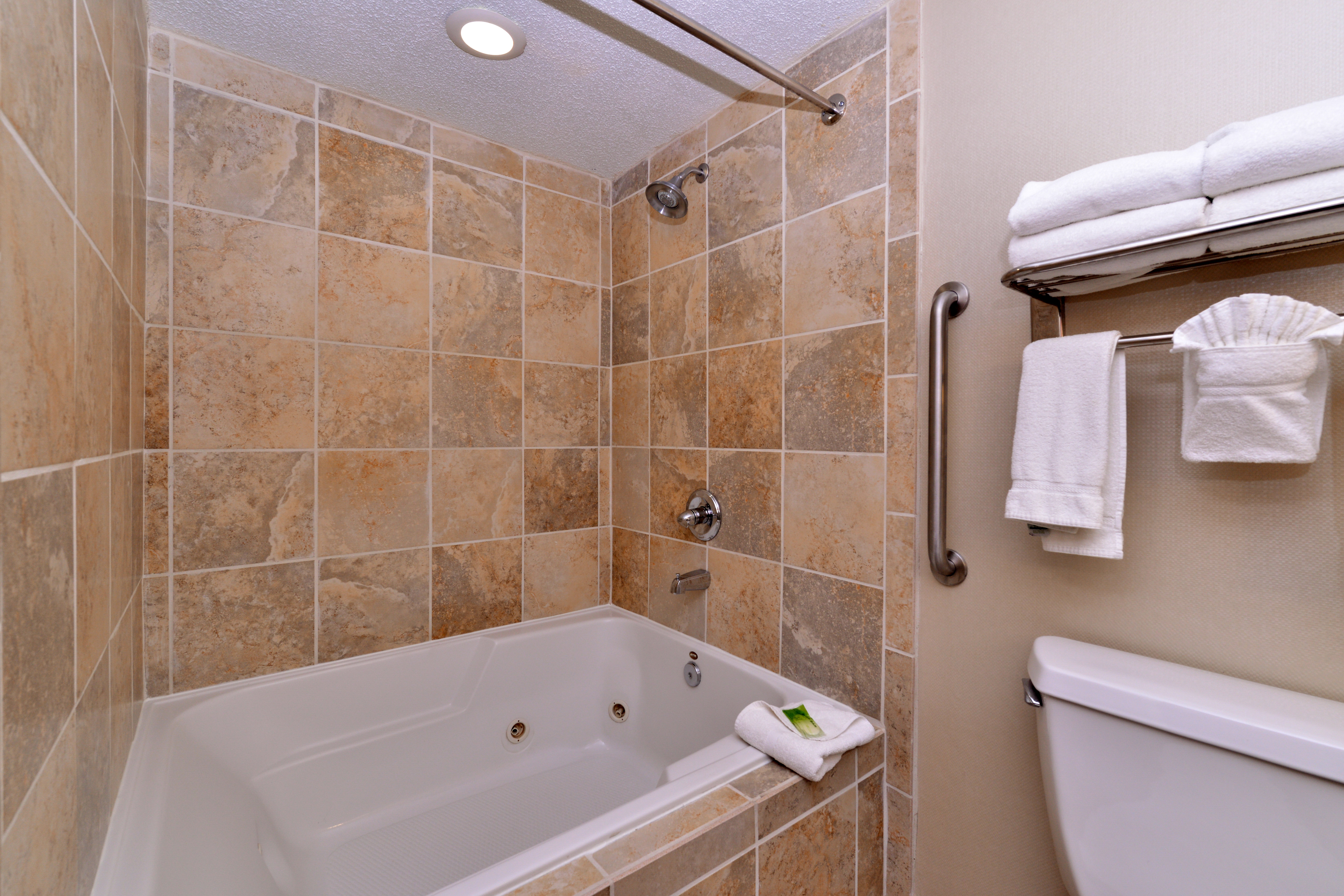Holiday Inn Express And Suites Indianapolis W Airport Area 63/65