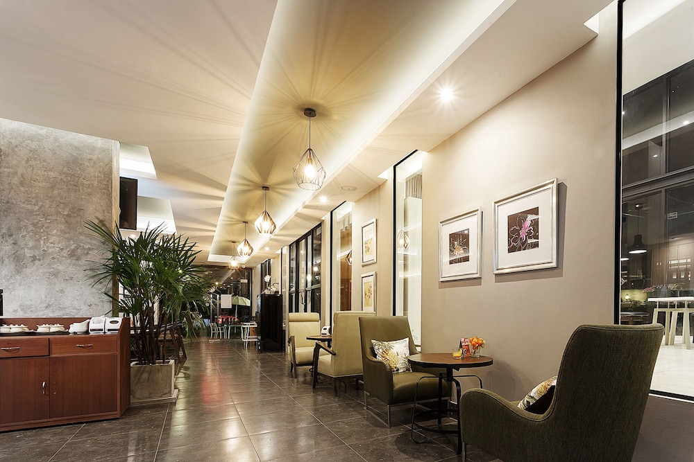 Green Point Residence Hotel 52/62