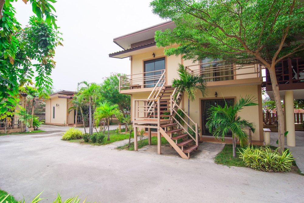Nawang Resort 41/45