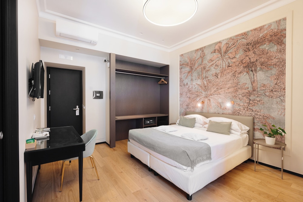 SUPERIOR, DOUBLE BED