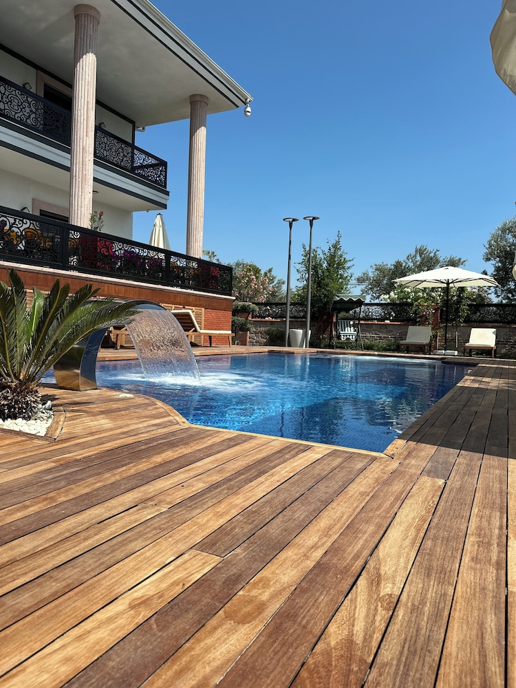 Cunda Eye +16 Adult Only 23/50