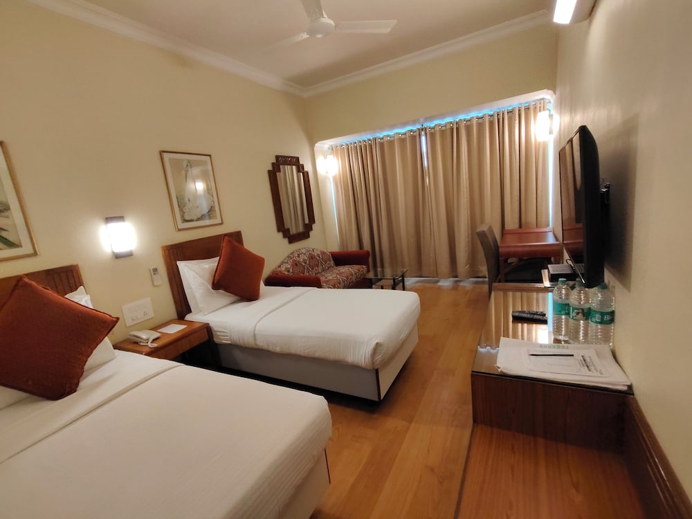 Hotel Regency 17/54