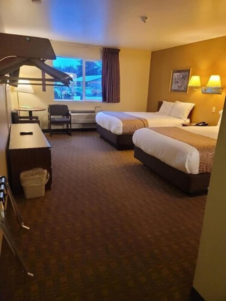 Guesthouse Inn & Suites Montesano 6/34