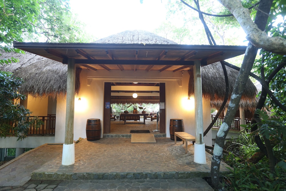 Amun Ini Beach Resort & Spa 2/50