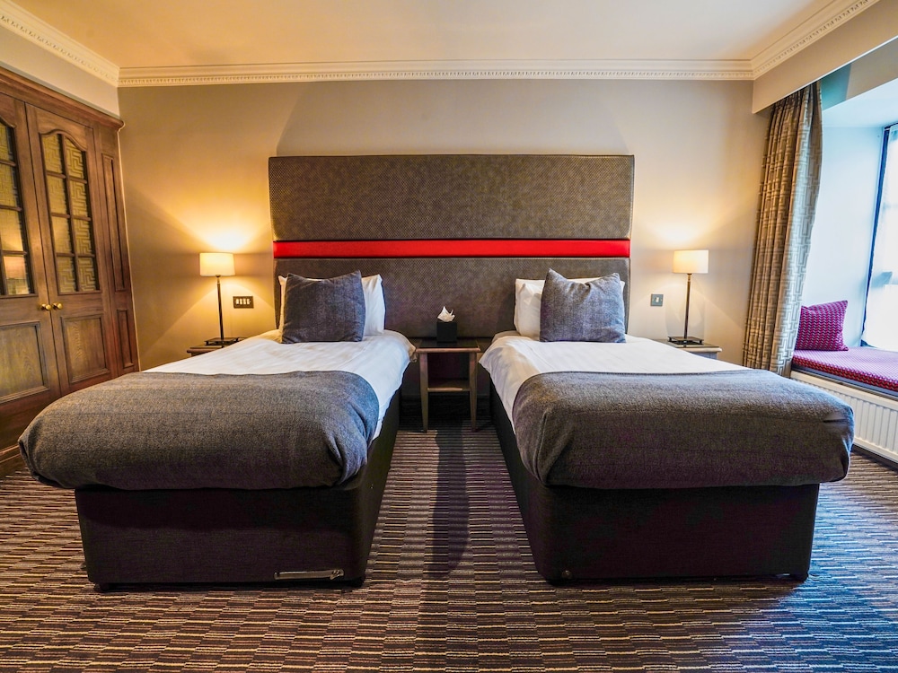 Villiers Hotel Buckingham 9/47