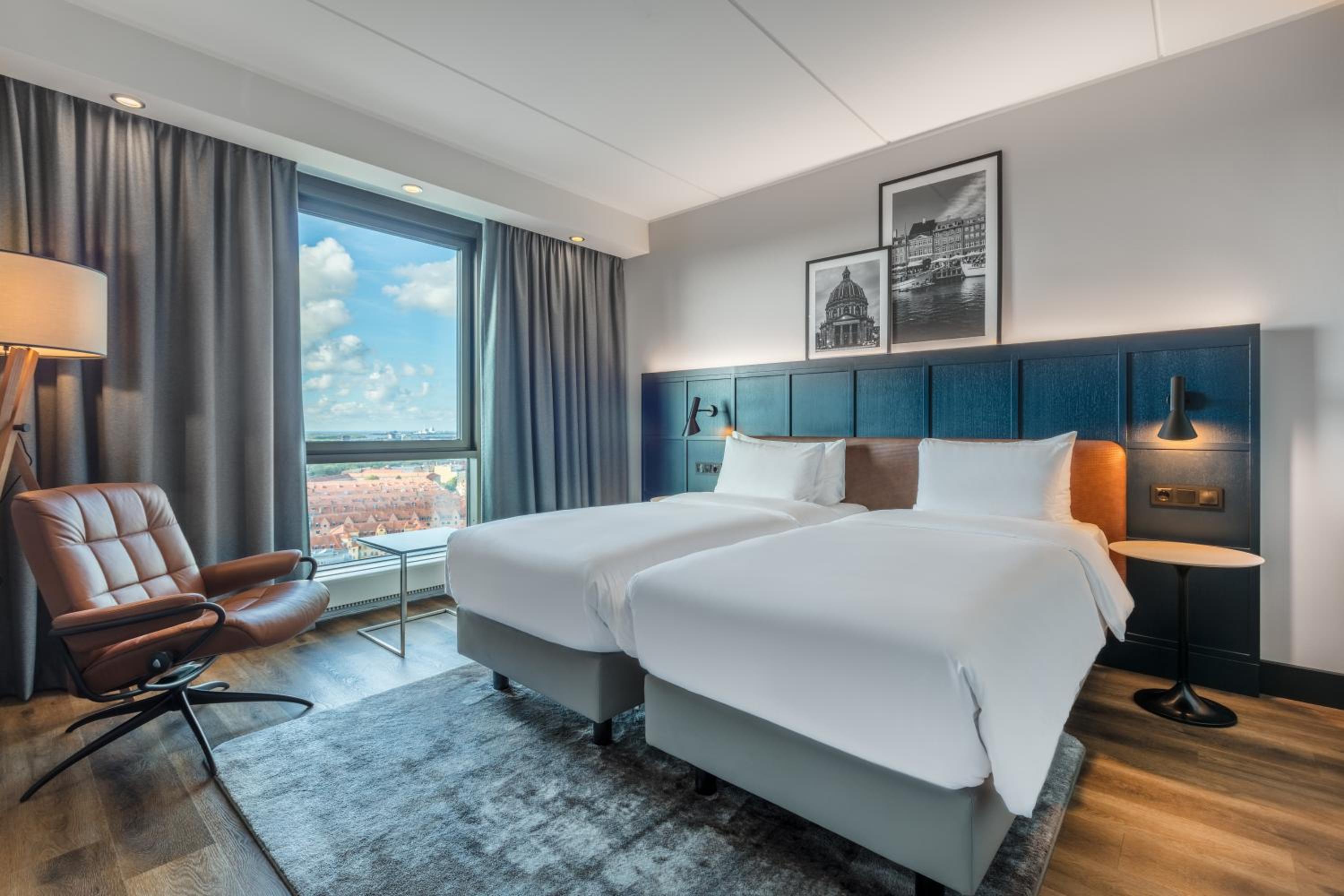 Room, Single