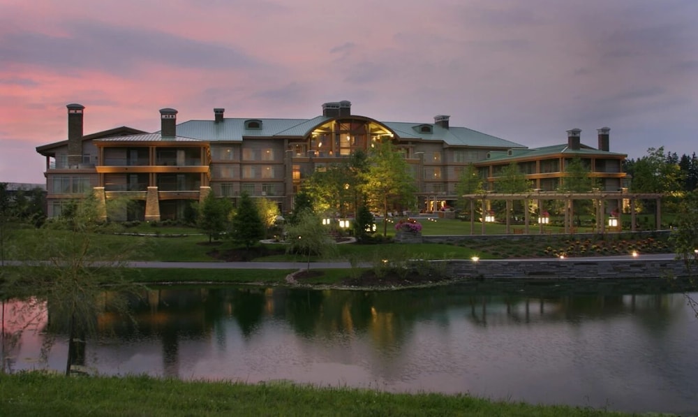 The Lodge at Turning Stone Resort Casino 12/13