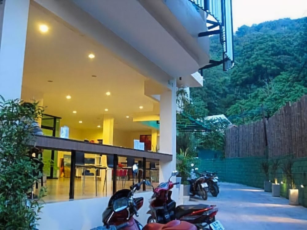 The Wave Hotel Patong 6/73