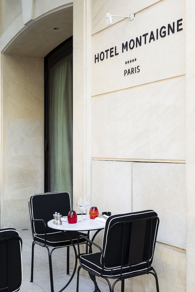 Hotel Montaigne 62/69