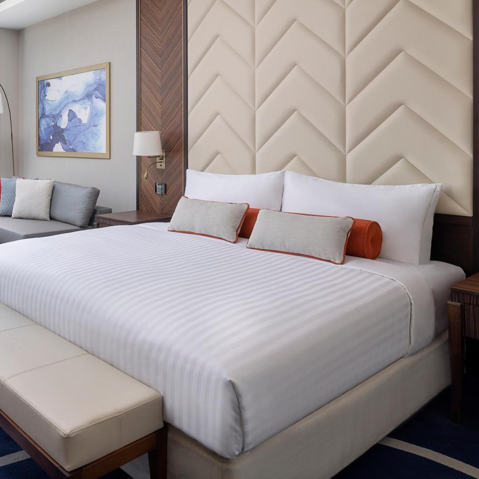 Grand, Deluxe, King Bed, City View