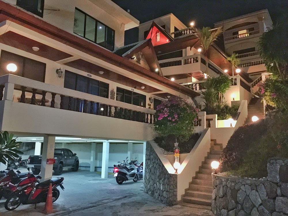 BLUE SKY RESIDENCE 7/58