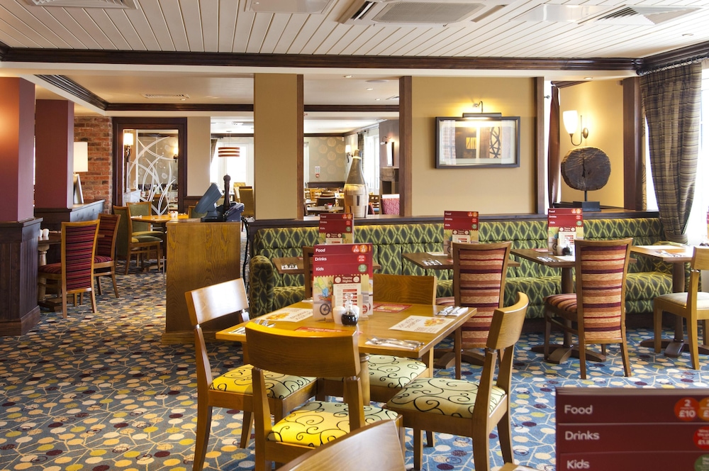 Premier Inn London Dagenham 36/54