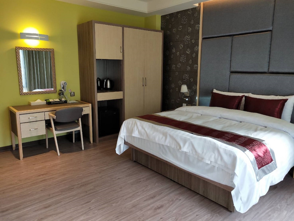 Huaman Hot Spring Villa 22/68