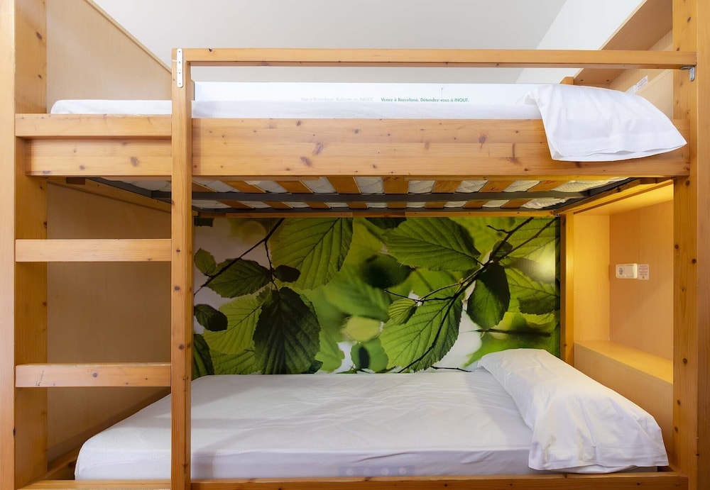 Inout Hostel 13/50