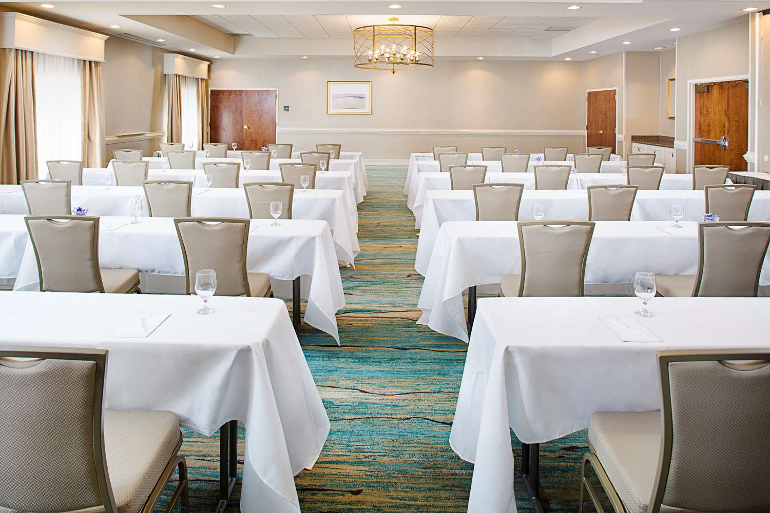 restaurant cafeteria
