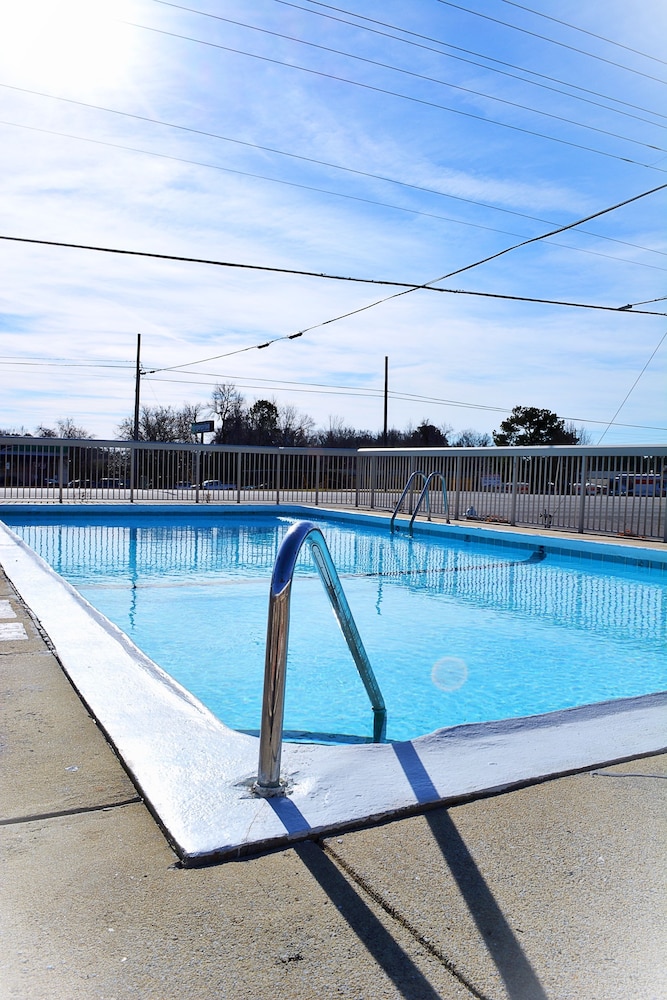 Days Inn By Wyndham Jacksonville Nc 45/68